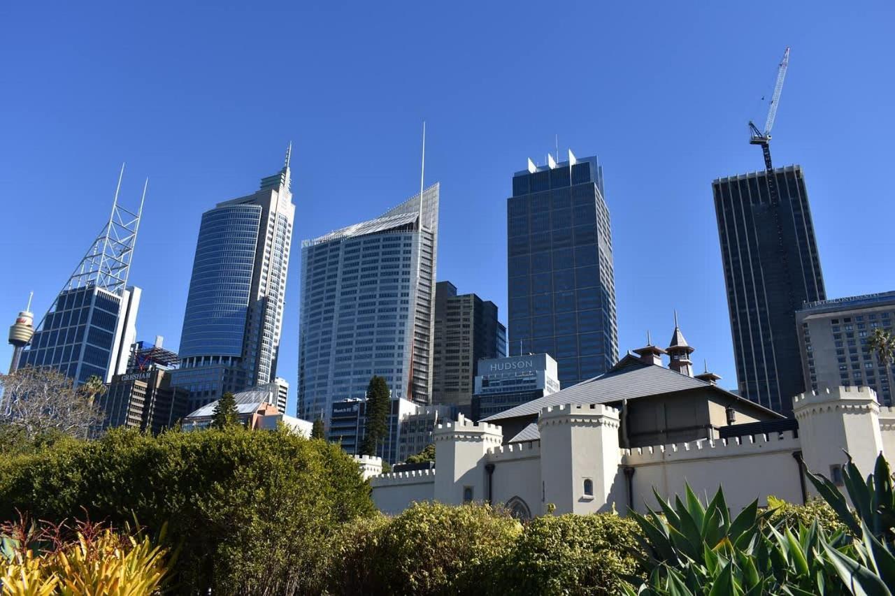 Rustic Double - Centrally Located - Shared Bathroom Guest house Sydney